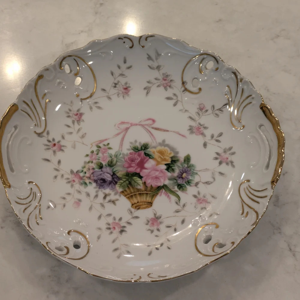 Elegant Floral Porcelain Serving Bowl with Gold Accents 8.5